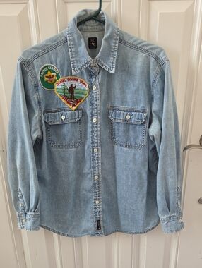 American Eagle Outfitters Button Up Denim Shirt With Boy Scout Patches Size M